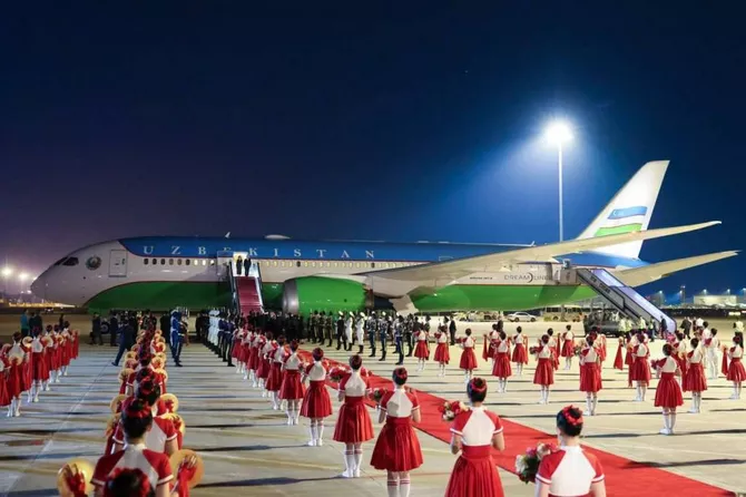 Latest News & Breaking Stories | Stay Updated with Caspianpost.com - President of Uzbekistan Arrives in China for Official Visit