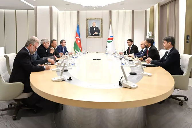 Azerbaijan, Italy Seek to Expand Oil and Petrochemical Cooperation