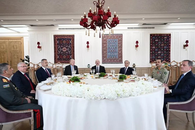 Latest News & Breaking Stories | Stay Updated with Caspianpost.com - Azerbaijani, Turkish, and Pakistani Leaders Hold Joint Dinner