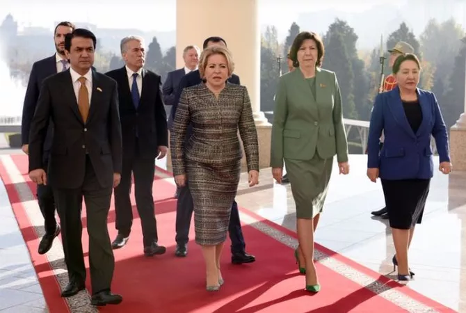 Tajik President Meets with CIS Delegations in Dushanbe, Highlights Unity and Regional Challenges