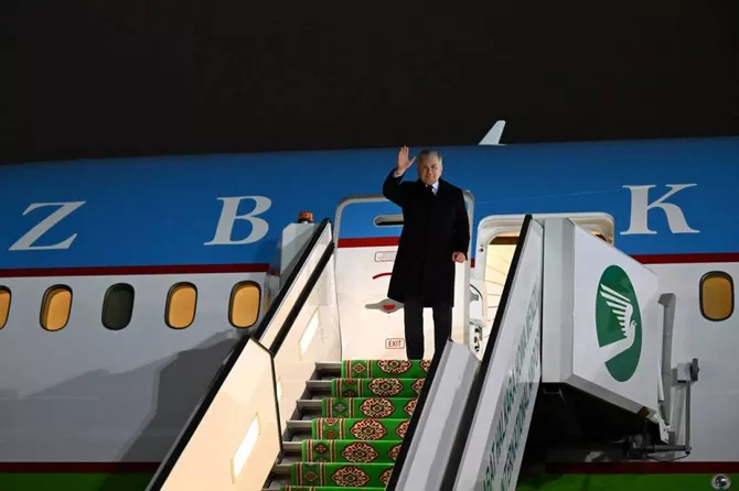 President Shavkat Mirziyoyev wraps up official visit to Turkmenistan