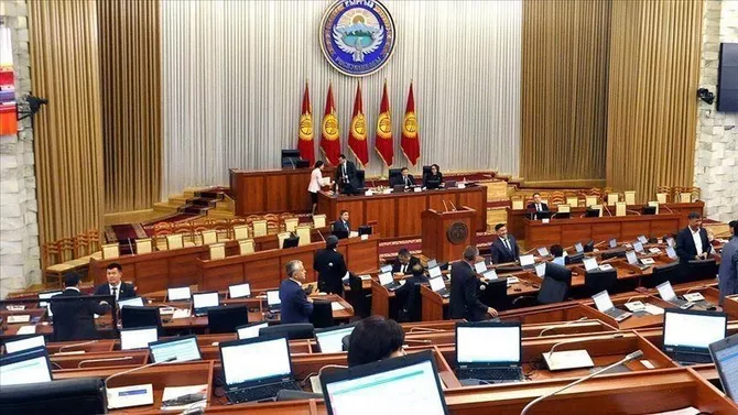 Kyrgyz Parliament Reviews Cooperation with Azerbaijan, Georgia