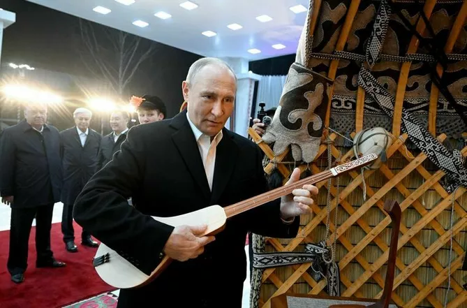 Putin Gets Music Master Class at CSTO Cultural Showcase