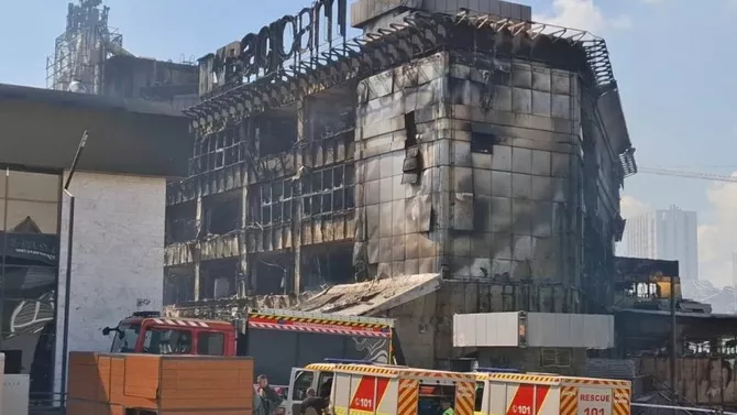 Latest News & Breaking Stories | Stay Updated with Caspianpost.com - Photos Reveal Massive Strike Damage Near Azerbaijani Embassy in Kyiv