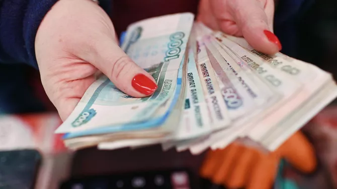 Russia Restricts Cash Ruble Exports to Azerbaijan and Other Countries
