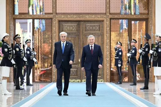 Uzbek, Kazakh Leaders Reaffirm Commitment to Further Developing Comprehensive Cooperation