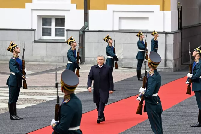Latest News & Breaking Stories | Stay Updated with Caspianpost.com - Uzbek President Takes Part in Ceremonies Commemorating 81st Victory Anniversary