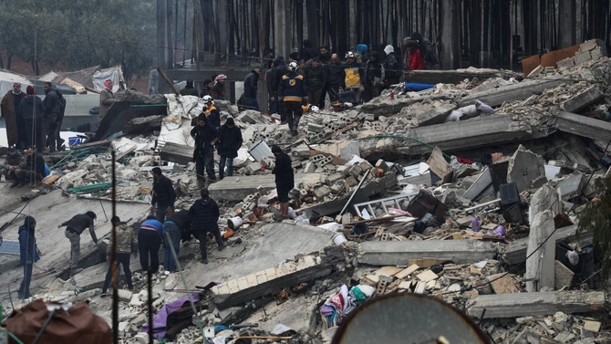Latest News & Breaking Stories | Stay Updated with Caspianpost.com - Huge Earthquake Kills 3,700 in Turkiye and Syria, Bad Weather Worsens Plight