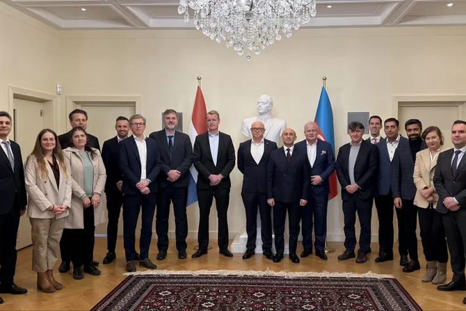 Azerbaijan and Netherlands Discuss Economic Cooperation