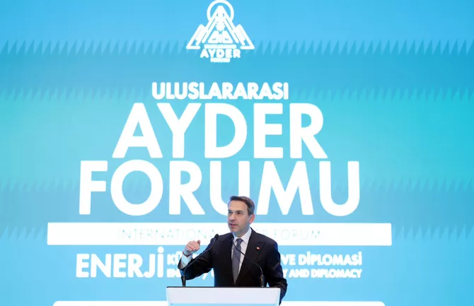 Türkiye and Azerbaijan Collaborating on Syria's Reconstruction, Says Energy Minister