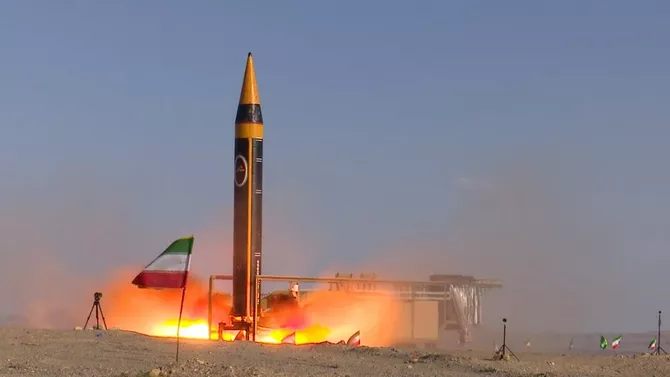 Iran Strikes US Bases in Kuwait, Bahrain: Report