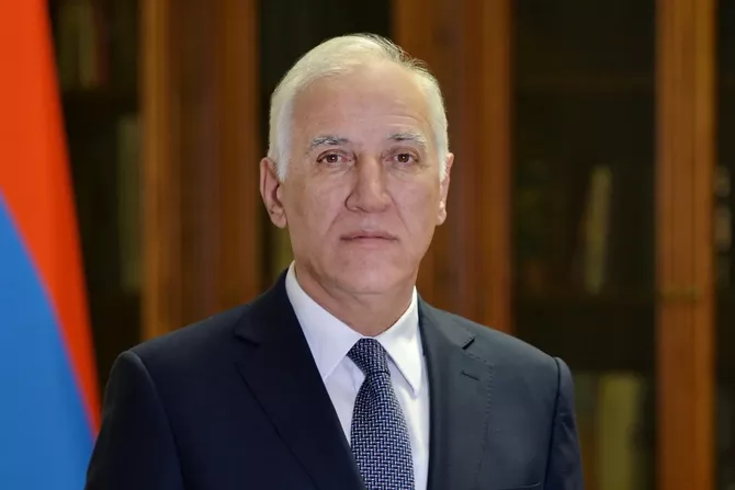 Armenian President Heads to Prague for Talks With Czech Counterpart