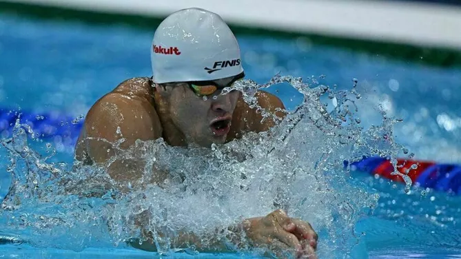 Kyrgyz Athlete Wins Silver at US Pro Swim Series