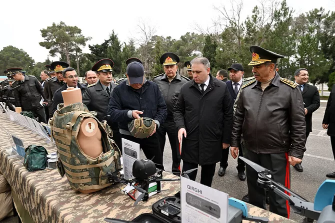 High-Level Uzbek Delegation Visits Azerbaijan Commando Unit