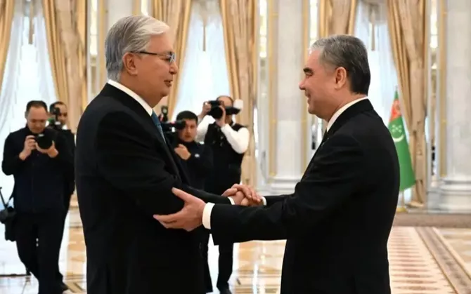 Kazakh Leader Extends Birthday Wishes to Turkmen People's Council Chairman