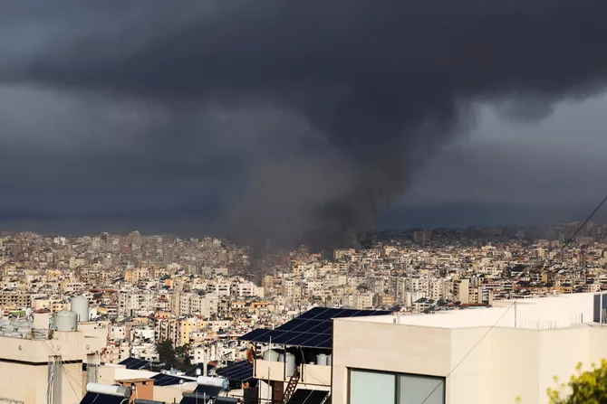 Israel Destroys Russian Cultural Center in Lebanon - VIDEO