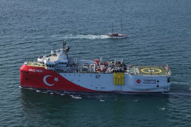 Somalia–Türkiye Energy Partnership Reaches New Milestone with Arrival of Cagri Bey Vessel