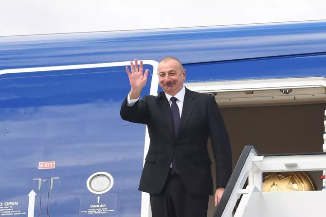Azerbaijani Leader Concludes Two-Day Visit to Turkmenistan