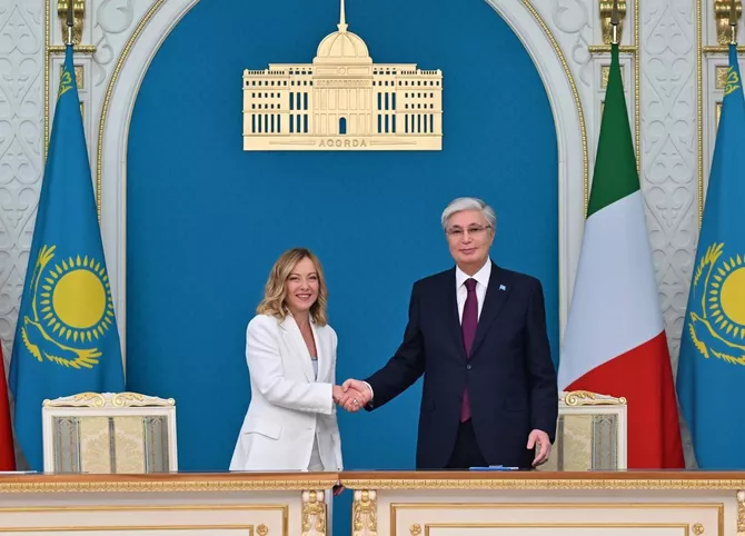 Kazakhstan's Tokayev Congratulates Italy's Meloni on Historic Government Milestone