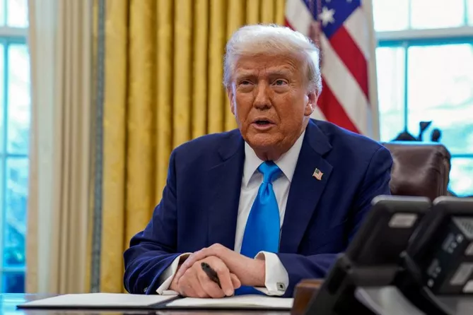 Trump: Azerbaijan, Armenia 'Pretty Close to Peace'