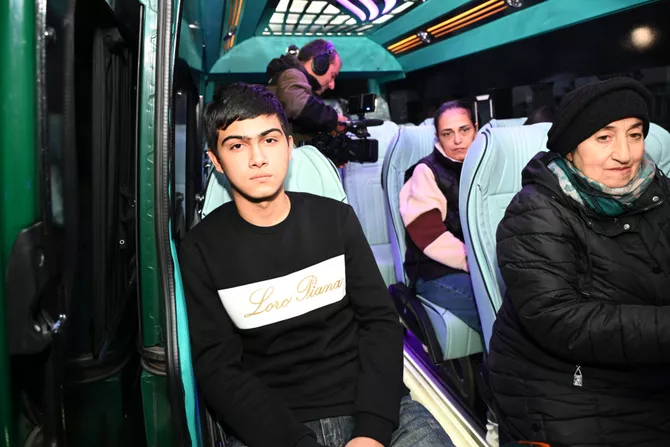 Latest News & Breaking Stories | Stay Updated with Caspianpost.com - Azerbaijan Moves Additional Group of Residents to Kalbajar City