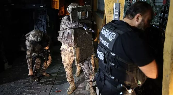 Türkiye Detains 346 in Major Anti-Drug Raids