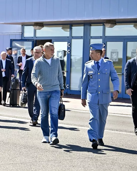 Czech PM Chooses Azerbaijan for First Foreign Trip