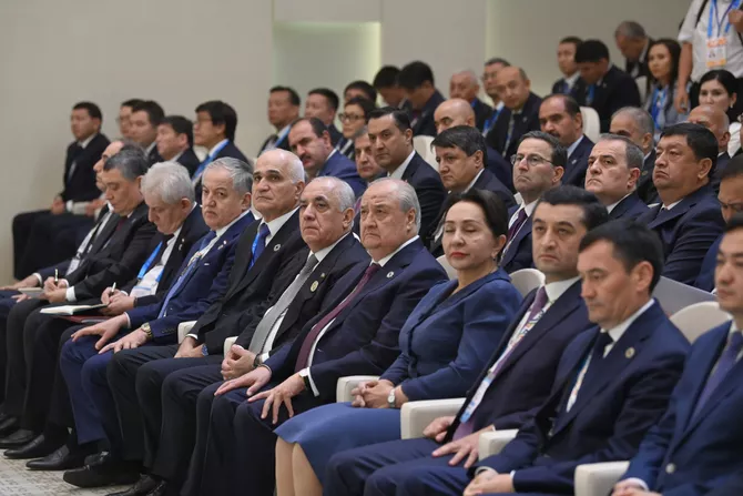 Latest News & Breaking Stories | Stay Updated with Caspianpost.com - PM Ali Asadov Joins Session for 7th Meeting of Central Asian Heads of State