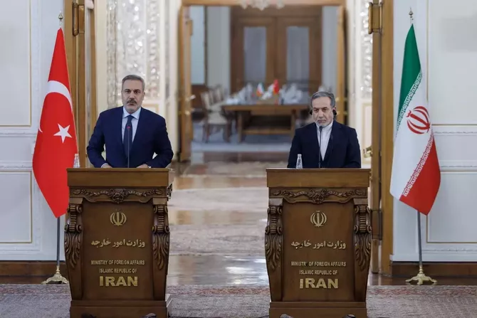 Türkiye, Iran Vow to Boost Trade and Security Ties