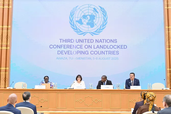Latest News & Breaking Stories | Stay Updated with Caspianpost.com - Azerbaijani Parliament Speaker Speaks at Parliamentary Forum During UN Conference in Turkmenistan