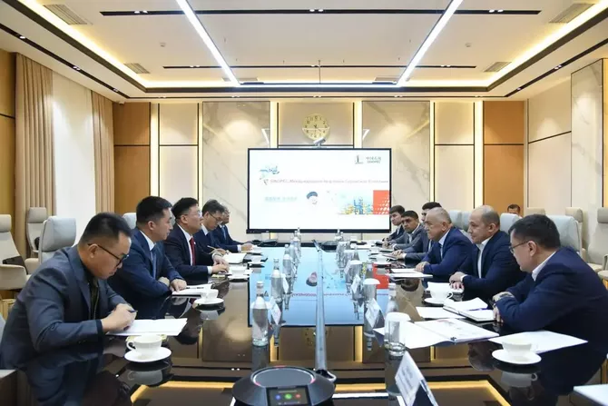 Uzbekneftegaz, Sinopec Explore New Oil and Gas Projects