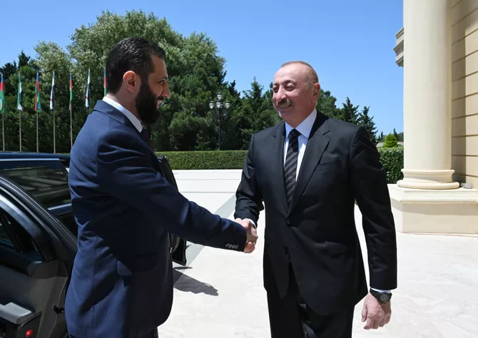 Latest News & Breaking Stories | Stay Updated with Caspianpost.com - President Ilham Aliyev Holds Expanded Meeting with Syria's Transitional President