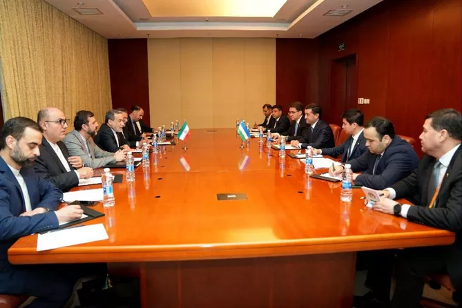Latest News & Breaking Stories | Stay Updated with Caspianpost.com - Iranian FM Araghchi Meets Uzbek Counterpart at SCO Summit