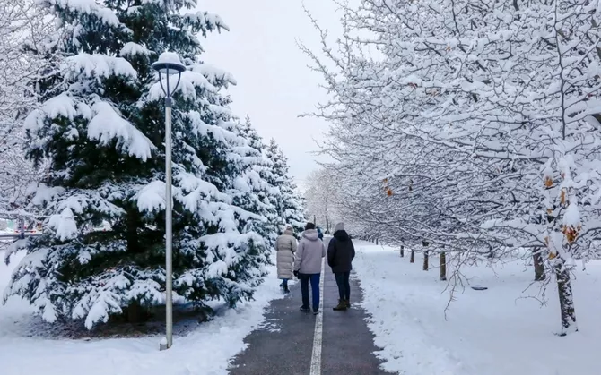 Kazakhstan Faces Unstable Weather With Snow and Ice