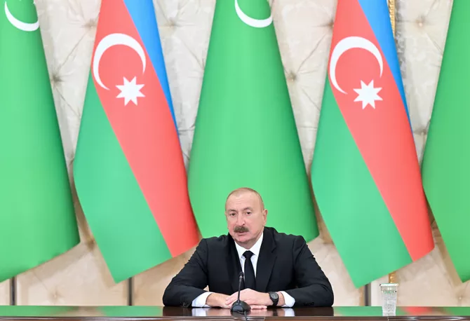 President Aliyev Hails Long-Term Azerbaijan-Turkmenistan Cooperation in Transport, Logistics