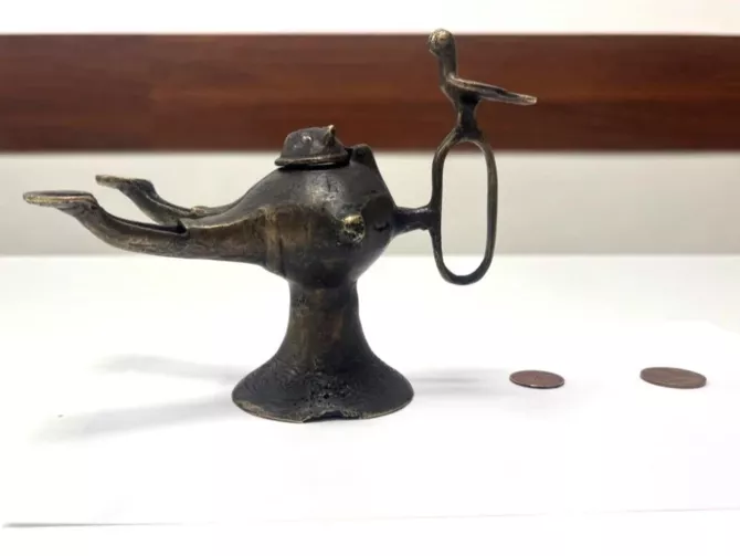 “Aladdin’s Lamp” Without Genie: Unusual Find at Uzbekistan's Airport