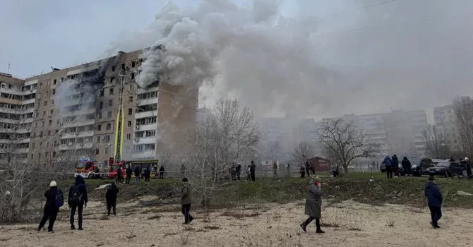 Russia Launches Over 900 Strikes Across Ukraine's Zaporizhzhia Region