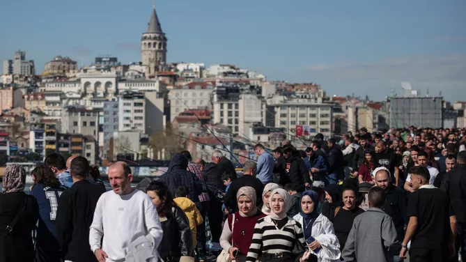 Türkiye Sees Stable Unemployment, Growing Workforce in Third Quarter