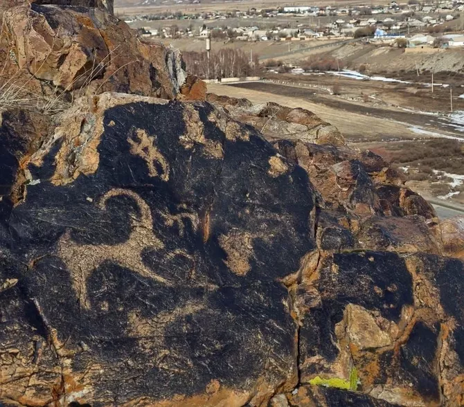 Kyrgyzstan's Talas Valley Yields Striking Ancient Petroglyph