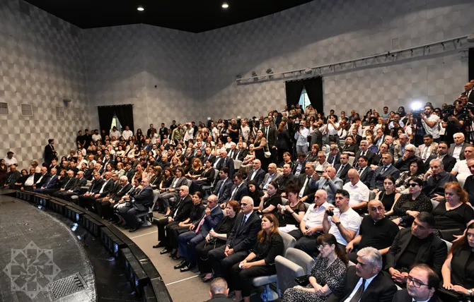 Latest News & Breaking Stories | Stay Updated with Caspianpost.com - Farewell Ceremony Held for Azerbaijani People's Writer Elchin Afandiyev