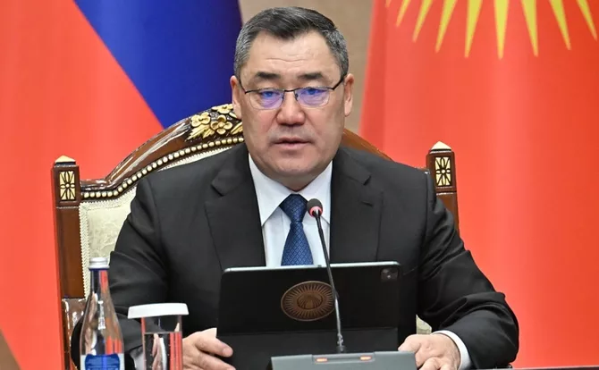 Kyrgyz Leader Proposes Mandatory Parliamentary Voting Law