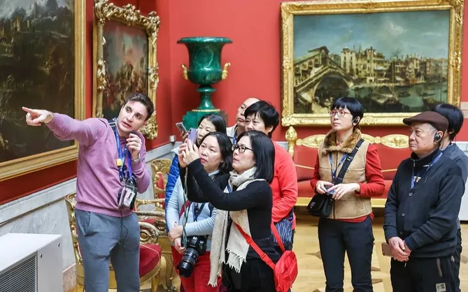 Russia Grants Visa-Free Travel to Chinese Tourists