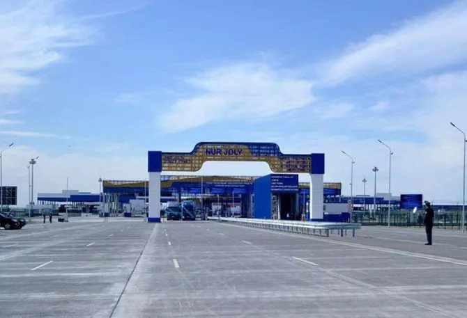 Kazakhstan to Launch Green Corridors for Transit Cargo at Border Checkpoints