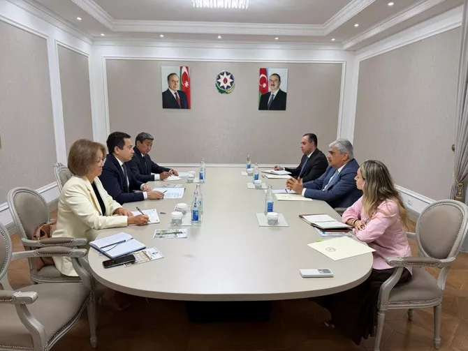 Azerbaijan, Kazakhstan Seek to Expand Energy Transit