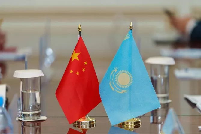 Kazakhstan, China's Guoyou Materials Discuss Progress on Kuryk Port Complex Project
