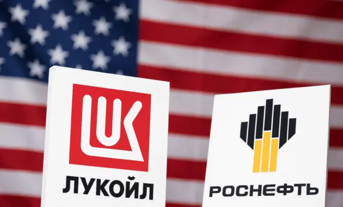 Sanctions on Lukoil and Rosneft Won’t Shake the Global Oil Market