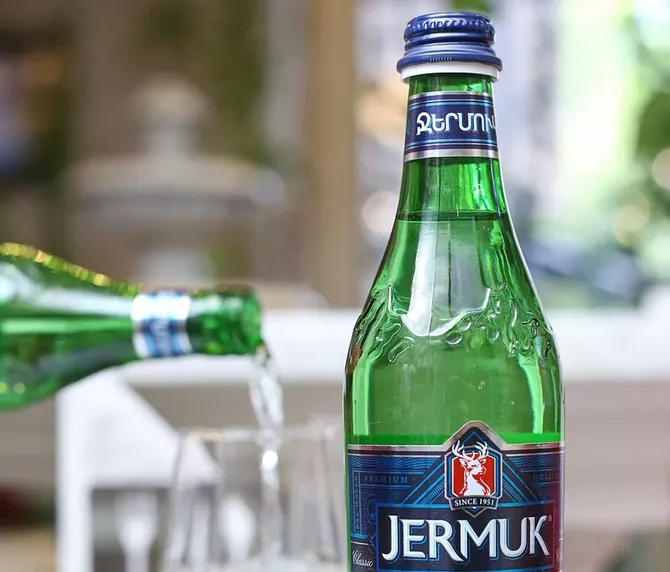 Russia Blocks Armenian Alcohol and Mineral Water Imports