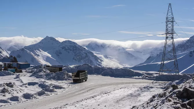 Rock Collapse Kills One at Kyrgyzstan’s Jerooy Mine