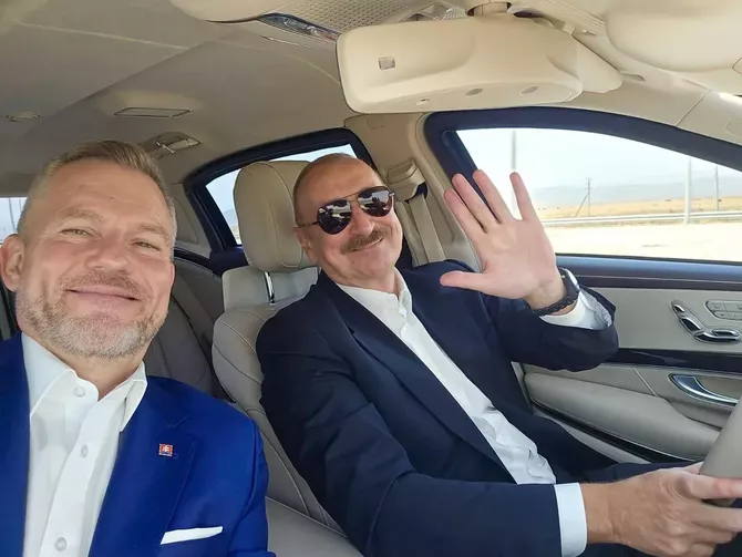Azerbaijani President Surprises Slovak Counterpart with Unexpected Gesture of Hospitality