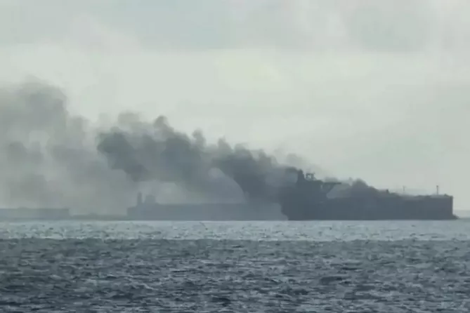 Drone Strike Hits Türkiye-Bound Vessel in Black Sea